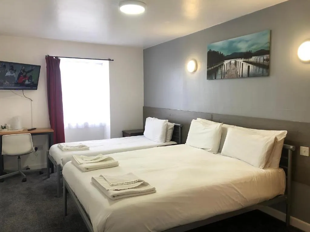 Crystal Beach Hotel Bournemouth 3*,